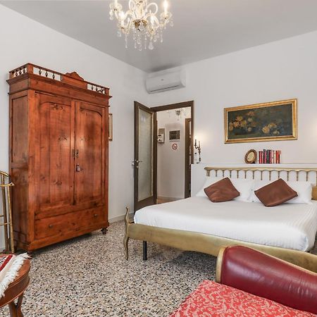 Suite Angolo Alla Stazione - Appartamento Con Terrazzo Panoramico パヴィーア エクステリア 写真