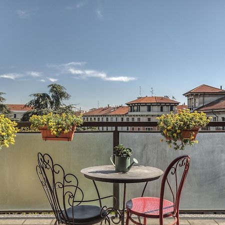 Suite Angolo Alla Stazione - Appartamento Con Terrazzo Panoramico パヴィーア エクステリア 写真