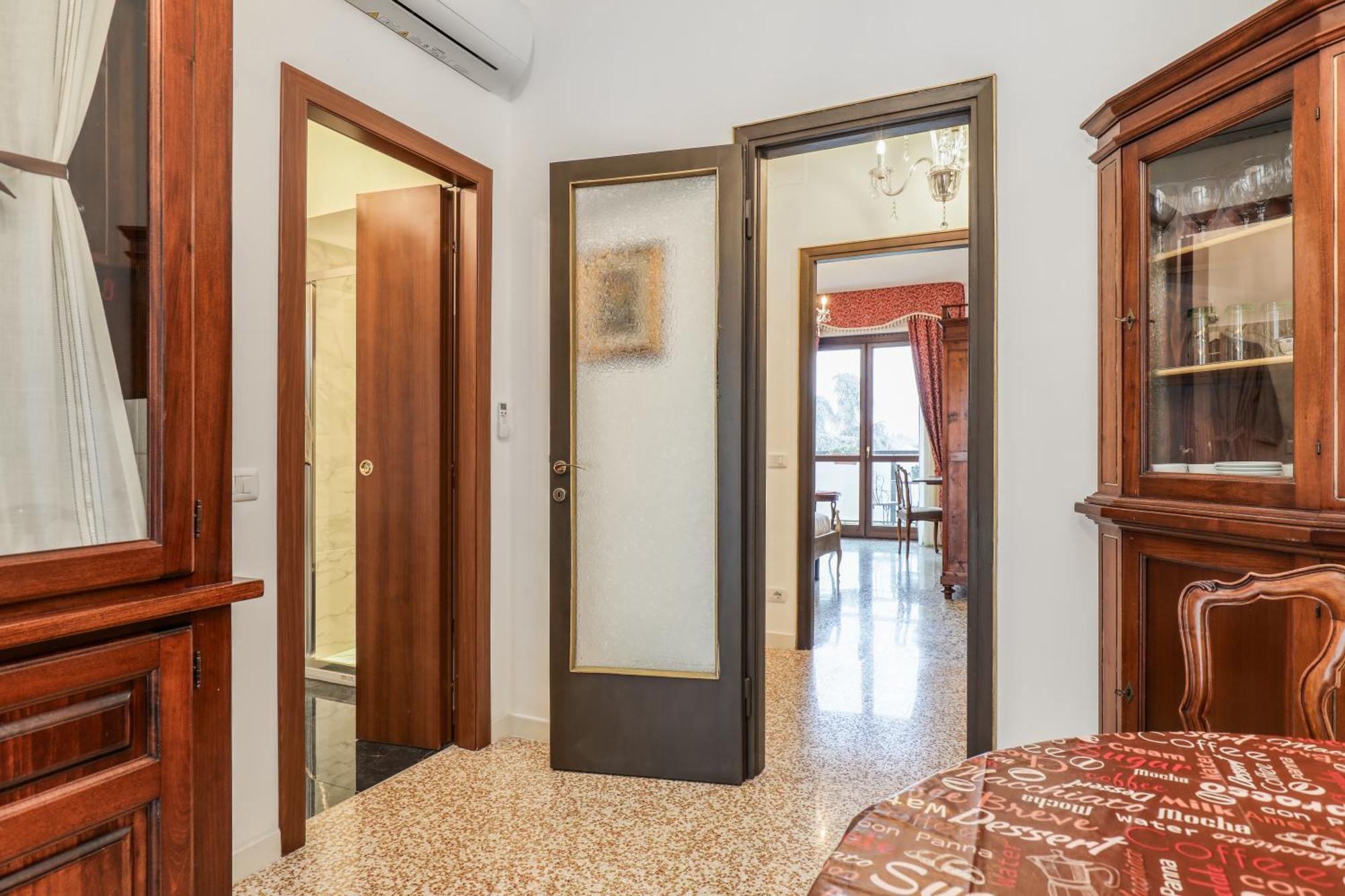 Suite Angolo Alla Stazione - Appartamento Con Terrazzo Panoramico パヴィーア エクステリア 写真