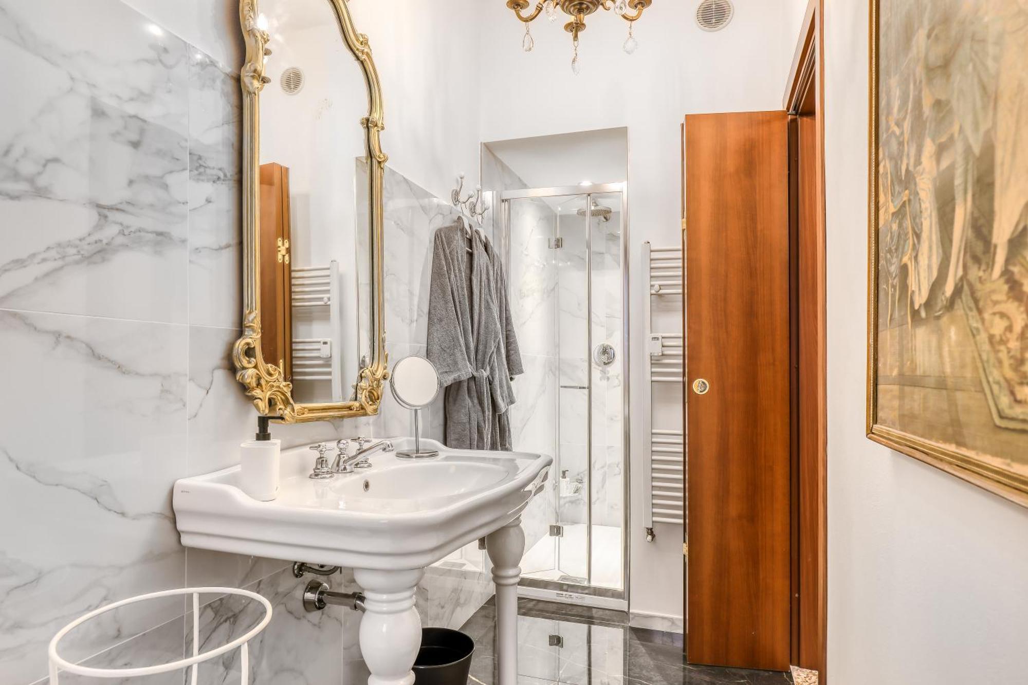 Suite Angolo Alla Stazione - Appartamento Con Terrazzo Panoramico パヴィーア エクステリア 写真